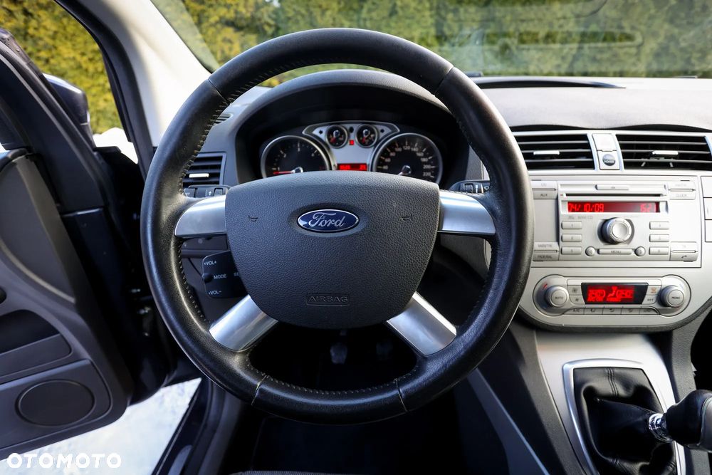 Ford Kuga 2.0 TDCi 2x4 Trend - 26