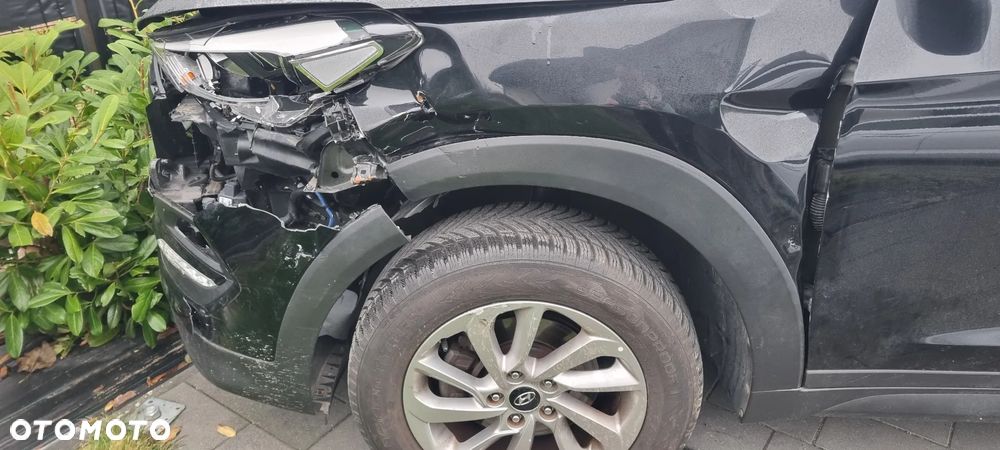 Hyundai Tucson 1.6 GDI BlueDrive Style 2WD - 16