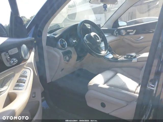 Mercedes-Benz GLC - 5