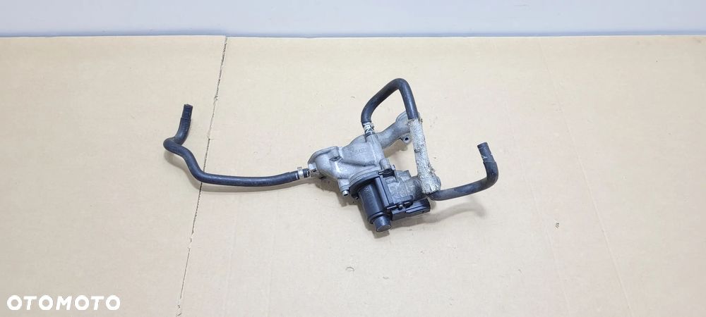 OBUDOWA ZAWÓR EGR AUDI A8 D3 Q7 4.2 TDI BVN BTR - 2