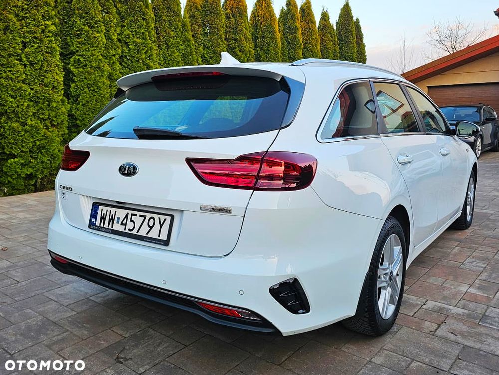 Kia Ceed 1.6 CRDi mHEV L Business Line - 7