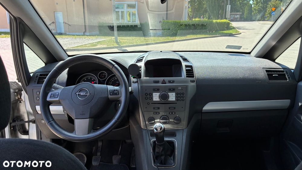 Opel Zafira 1.8 Enjoy - 7