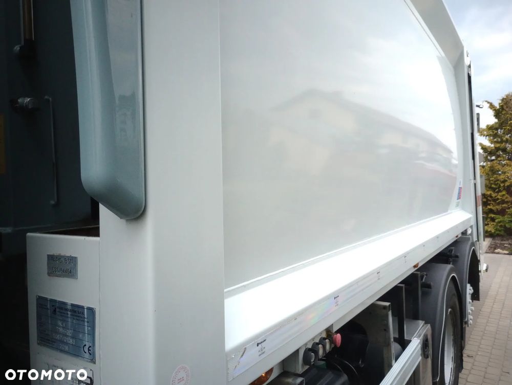 Renault D26 WIDE 320 6x2 Euro-6 Farid Śmieciarka *2018* - 7