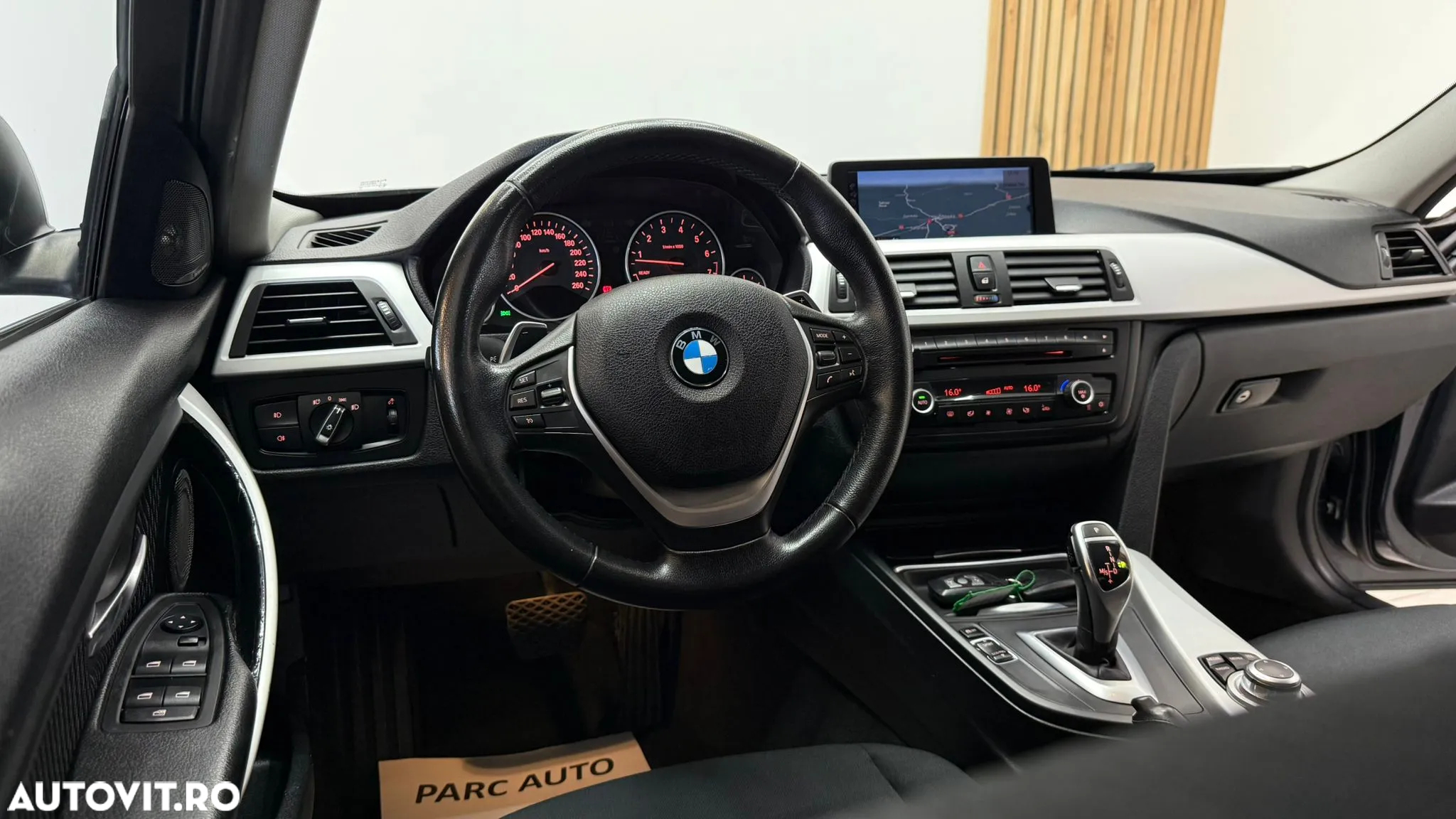 BMW Seria 3 - 24