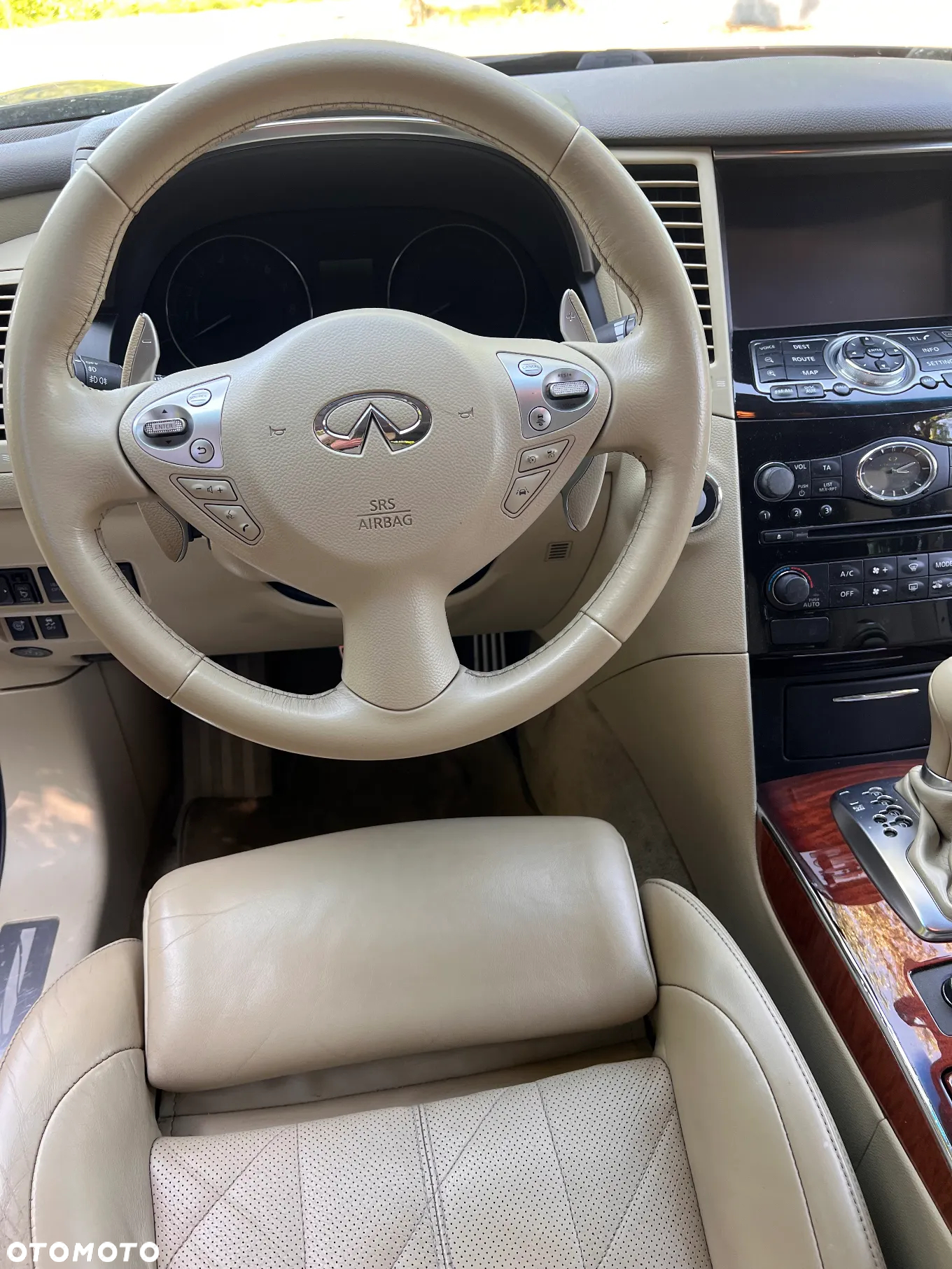 Infiniti Q70 3.7 S Premium - 10