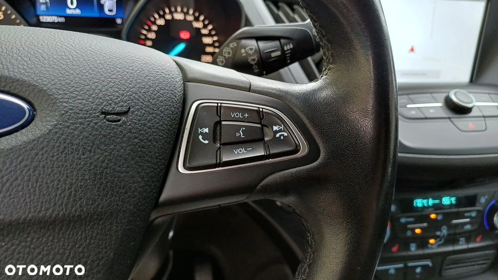 Ford Kuga 1.5 EcoBoost 2x4 Individual - 12