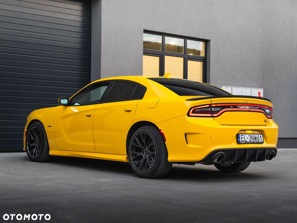 Dodge Charger 5.7 R/T - 11