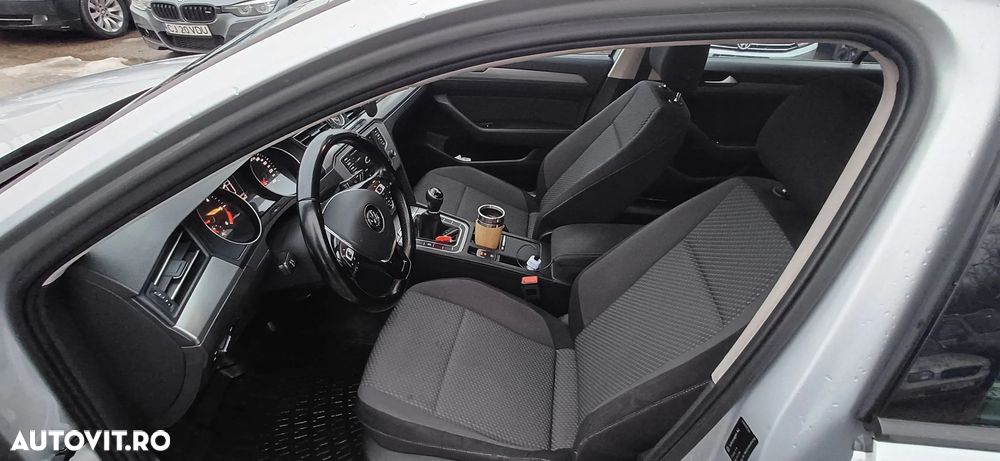Volkswagen Passat 2.0 TDI SCR Highline - 9