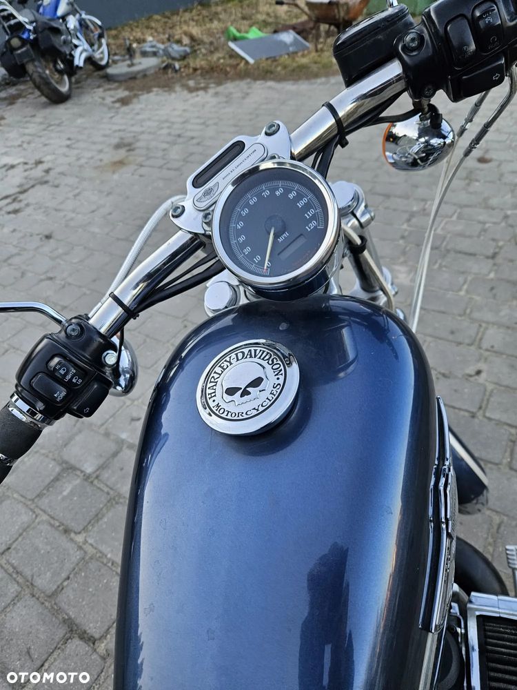 Harley-Davidson Sportster Custom 1200C - 9