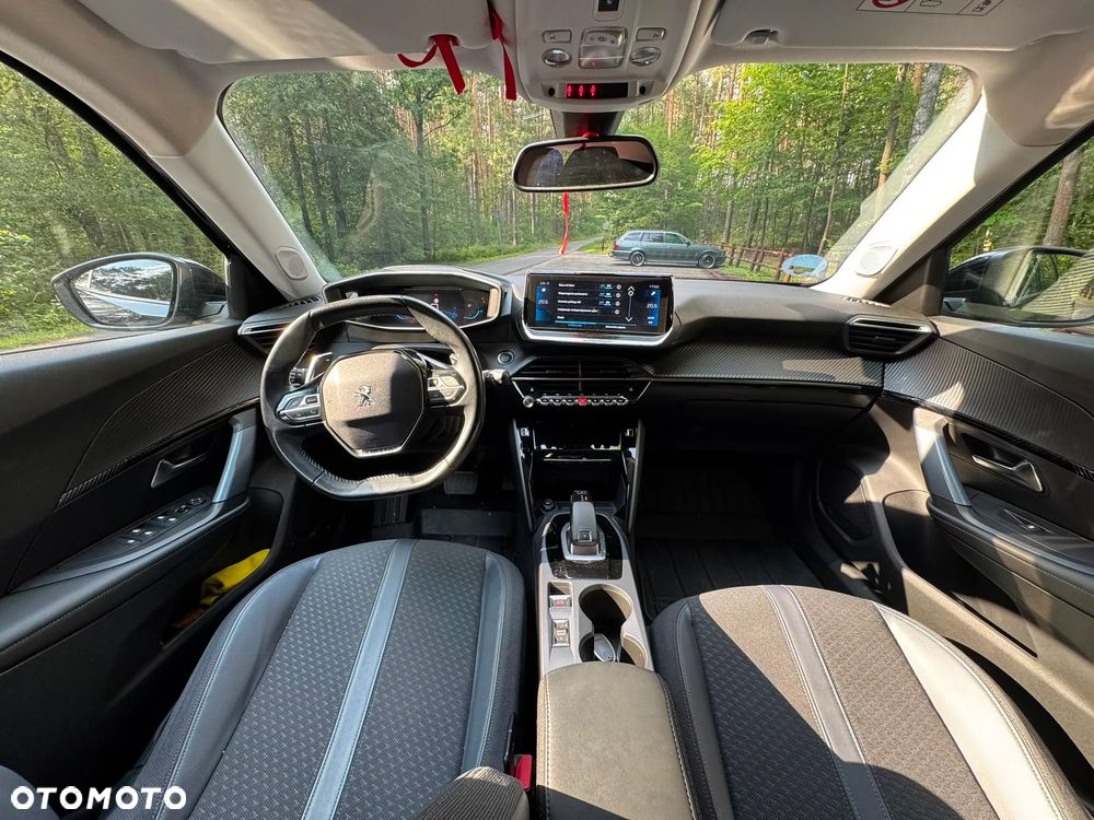 Peugeot 2008 1.5 BlueHDi Allure Pack S&S EAT8 - 22