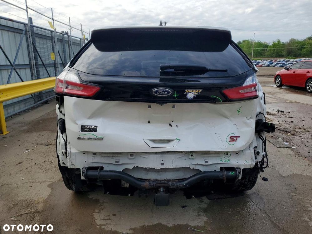 Ford Edge - 6