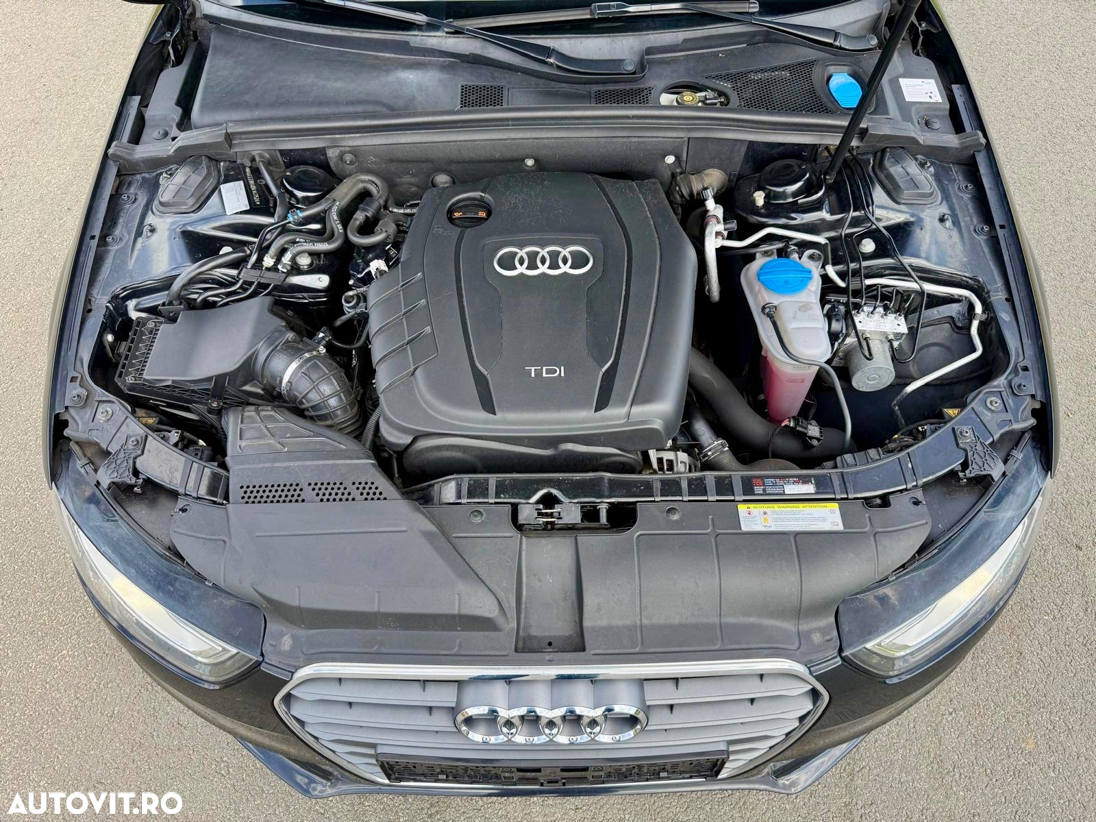 Audi A4 Avant 2.0 TDI DPF multitronic S line Sportpaket - 13