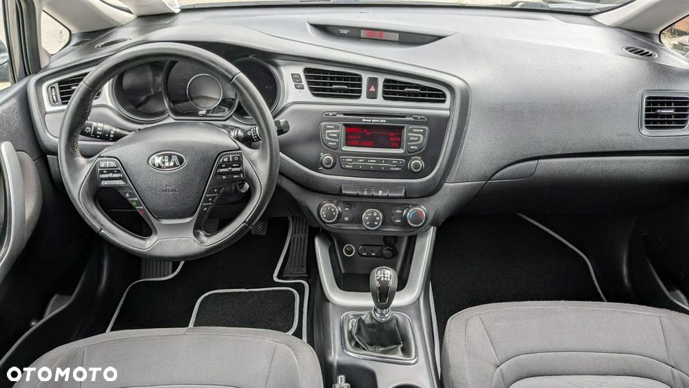 Kia Ceed 1.4 CVVT Attract - 25