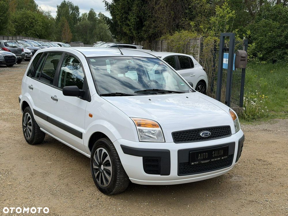 Ford Fusion - 2