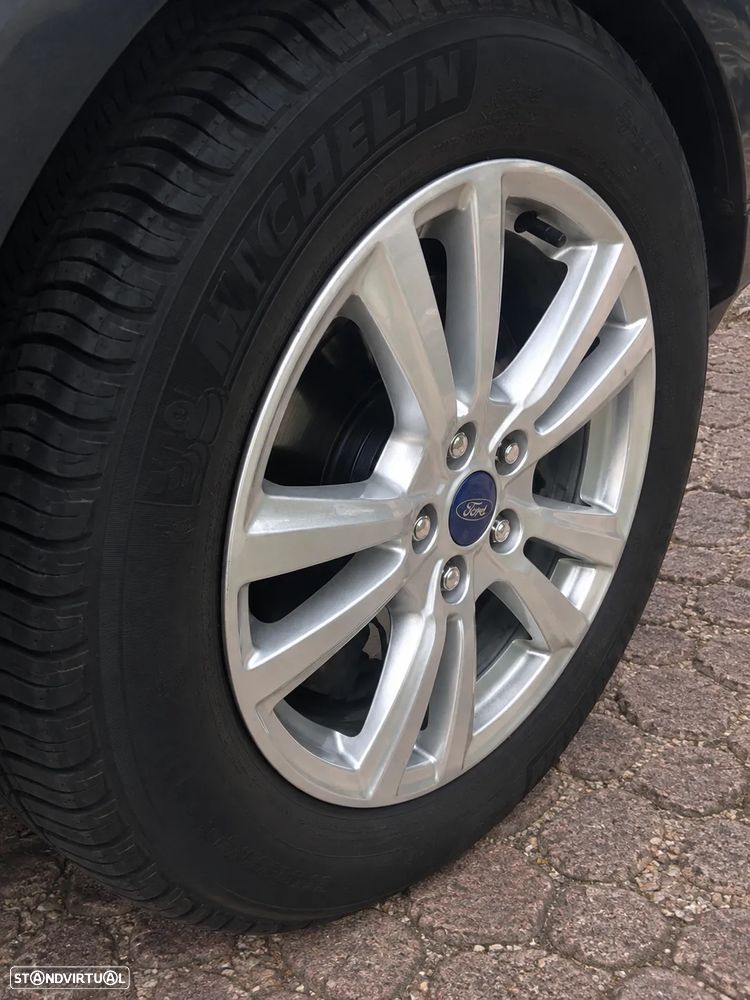 Ford Kuga 2018 photo 4