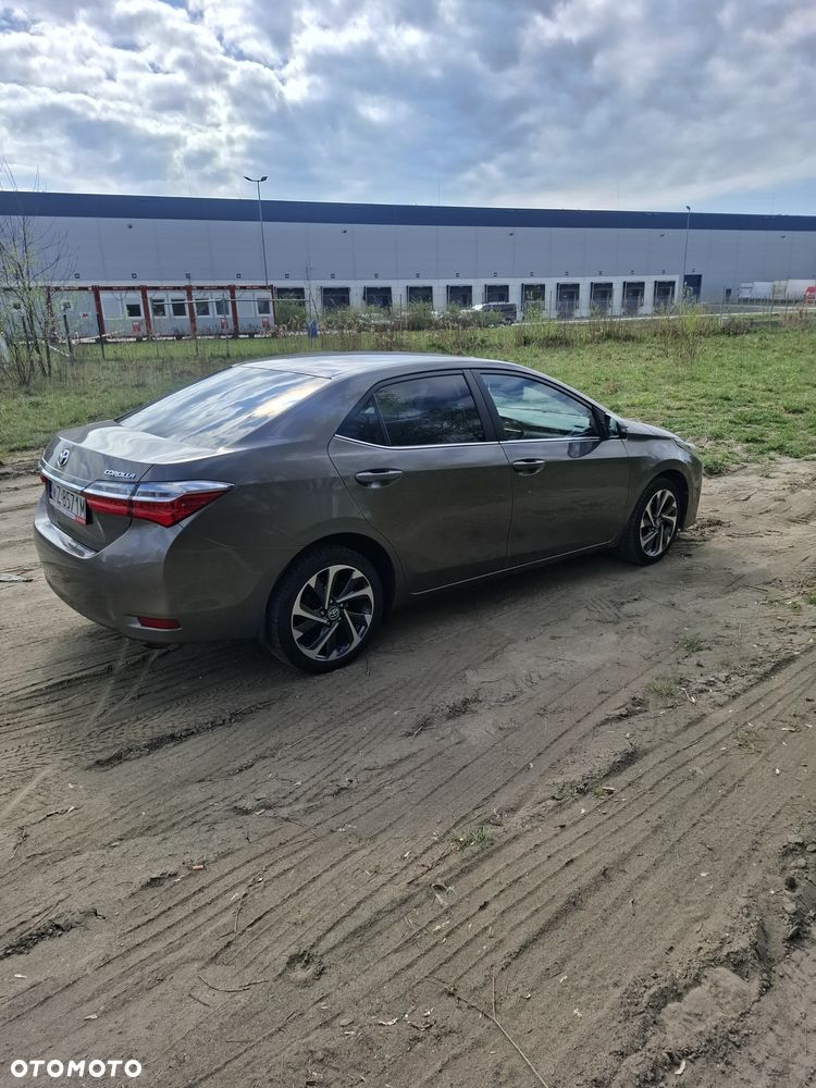 Toyota Corolla 1.6 Premium - 6