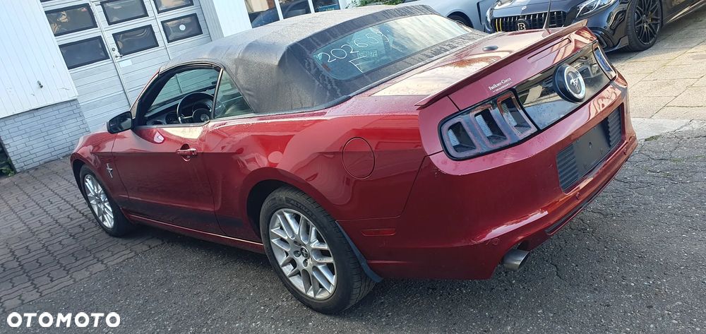 Ford Mustang 3.7 V6 Premium - 26