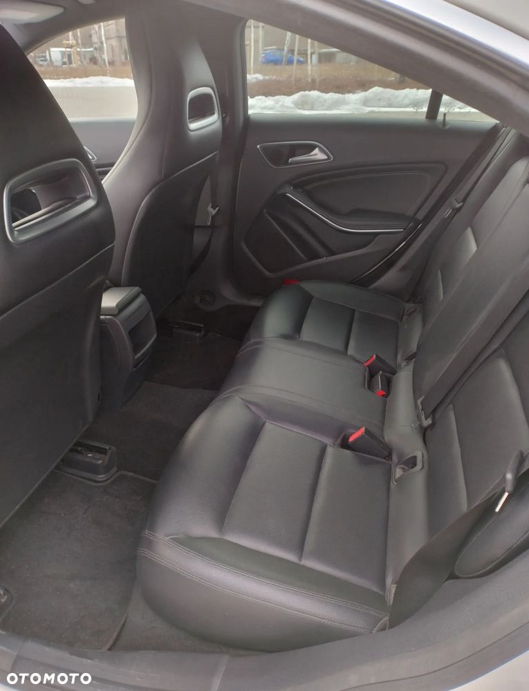 Mercedes-Benz CLA 250 7G-DCT Sport - 17
