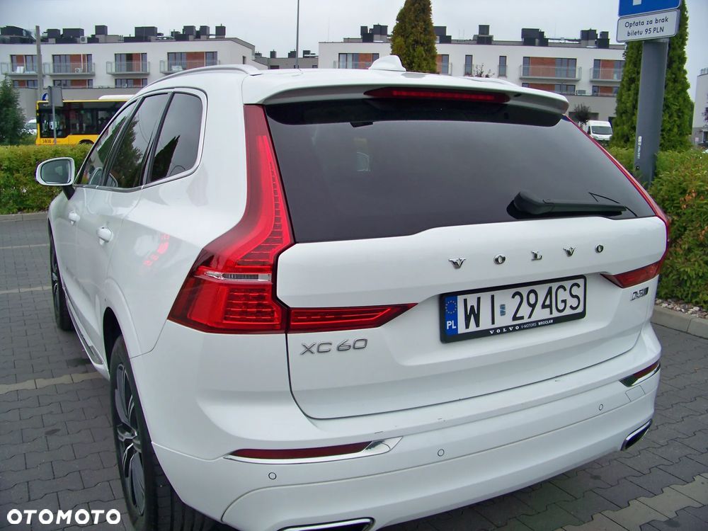 Volvo XC 60 D5 AWD Inscription - 4