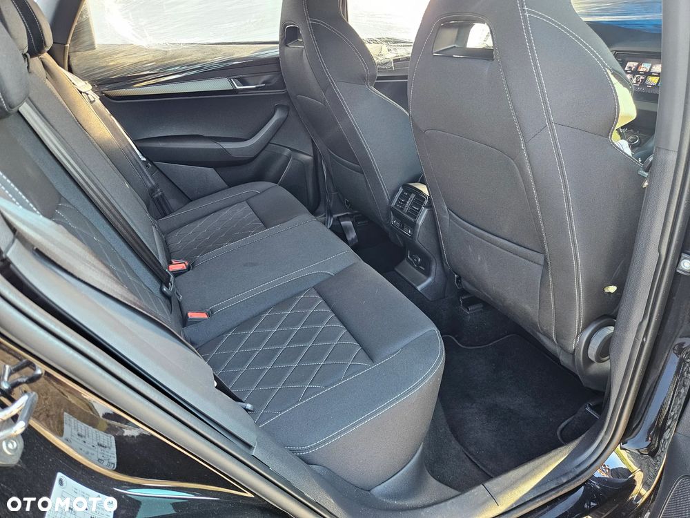 Skoda Karoq 2.0 TDI 4x4 DSG Sportline - 24