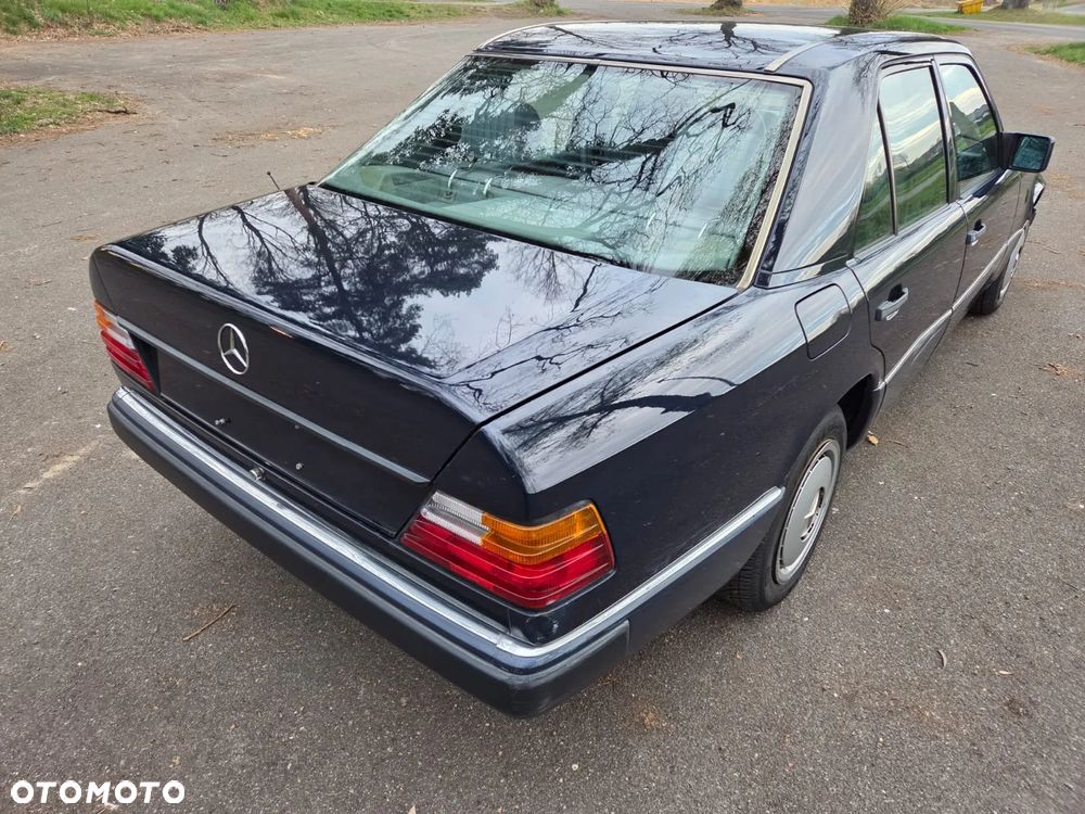 Mercedes-Benz W124 (1984-1993) - 10