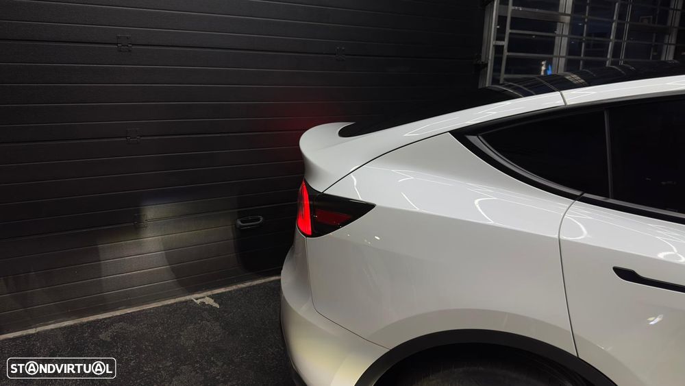 Tesla Model Y Performance Tração Integral - 20