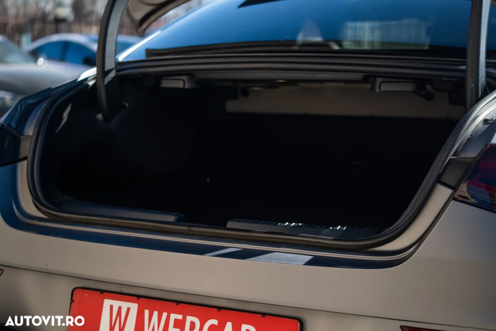 Mercedes-Benz CLA - 33