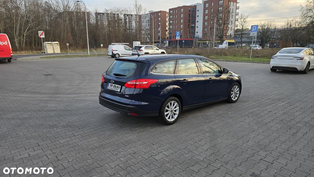 Ford Focus 1.0 EcoBoost Start-Stopp-System TITANIUM DESIGN - 11