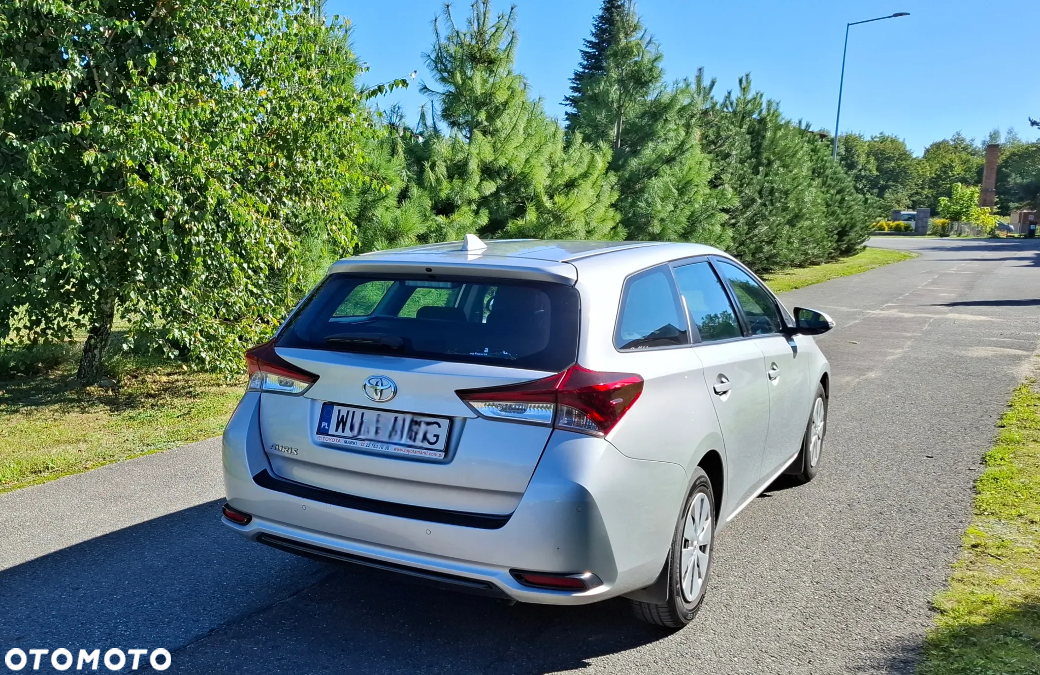 Toyota Auris 1.4 D-4D Active - 3