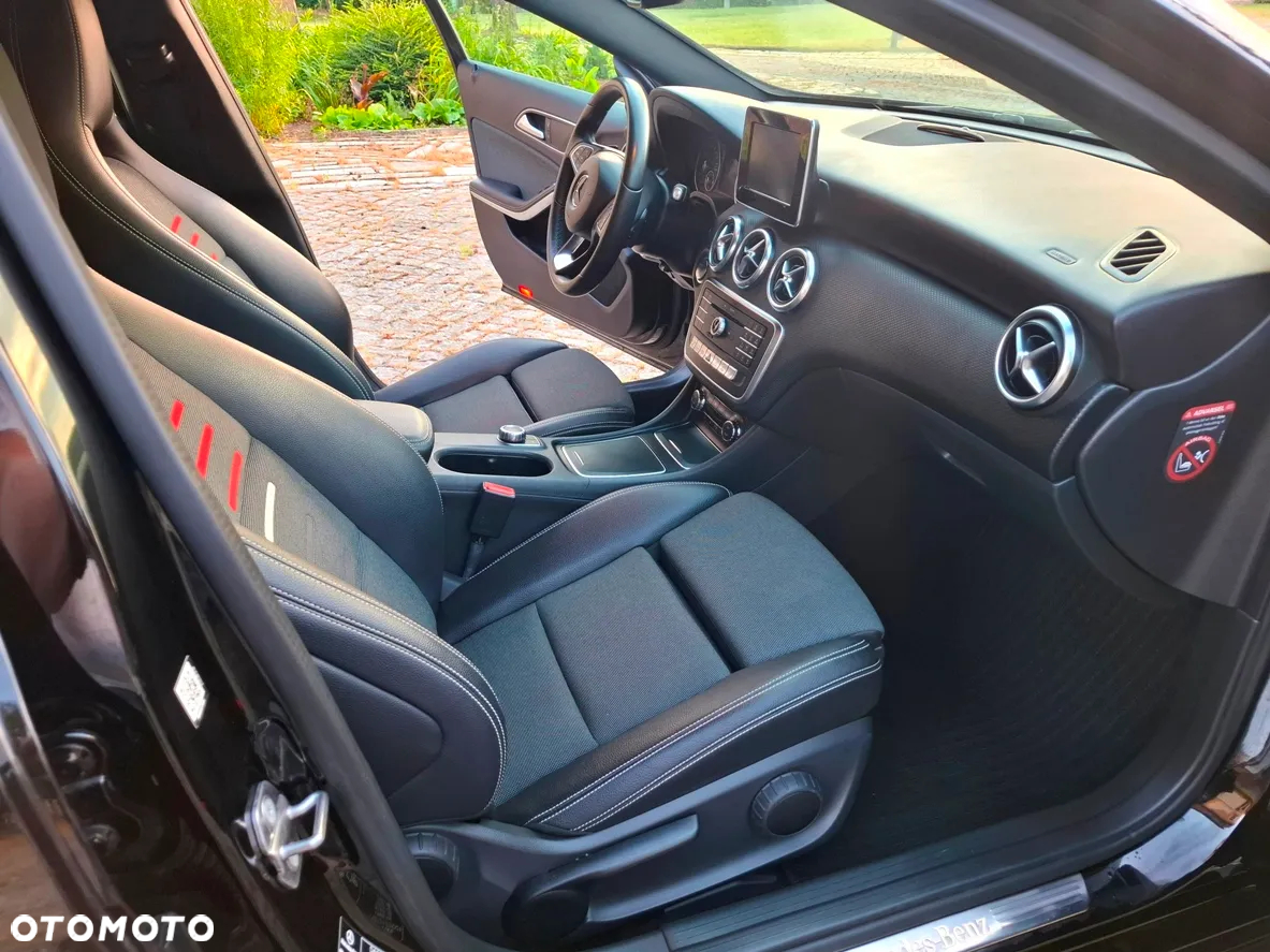 Mercedes-Benz Klasa A 180 d AMG Line 7G-DCT - 18