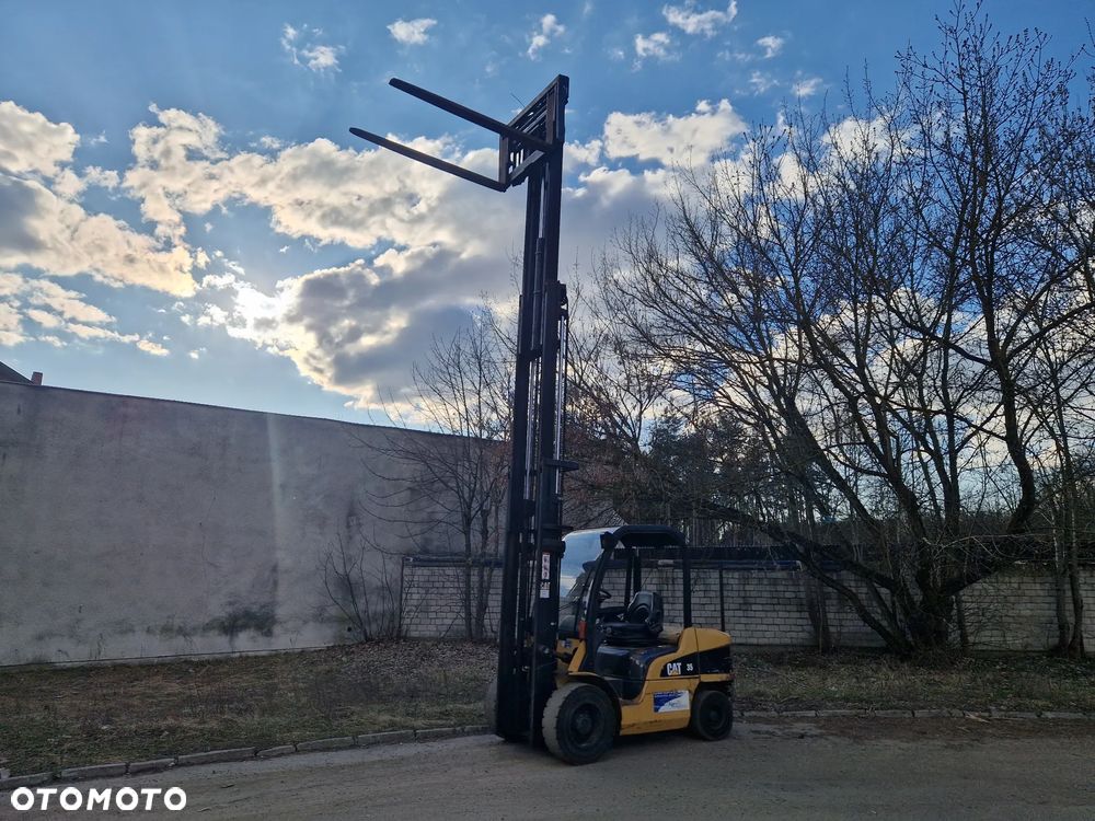 Caterpillar DP35N - 2