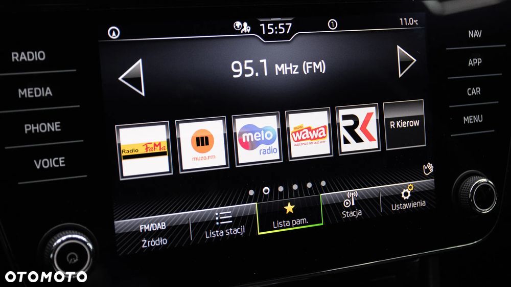 Skoda Superb 2.0 TDI SCR Ambition - 21