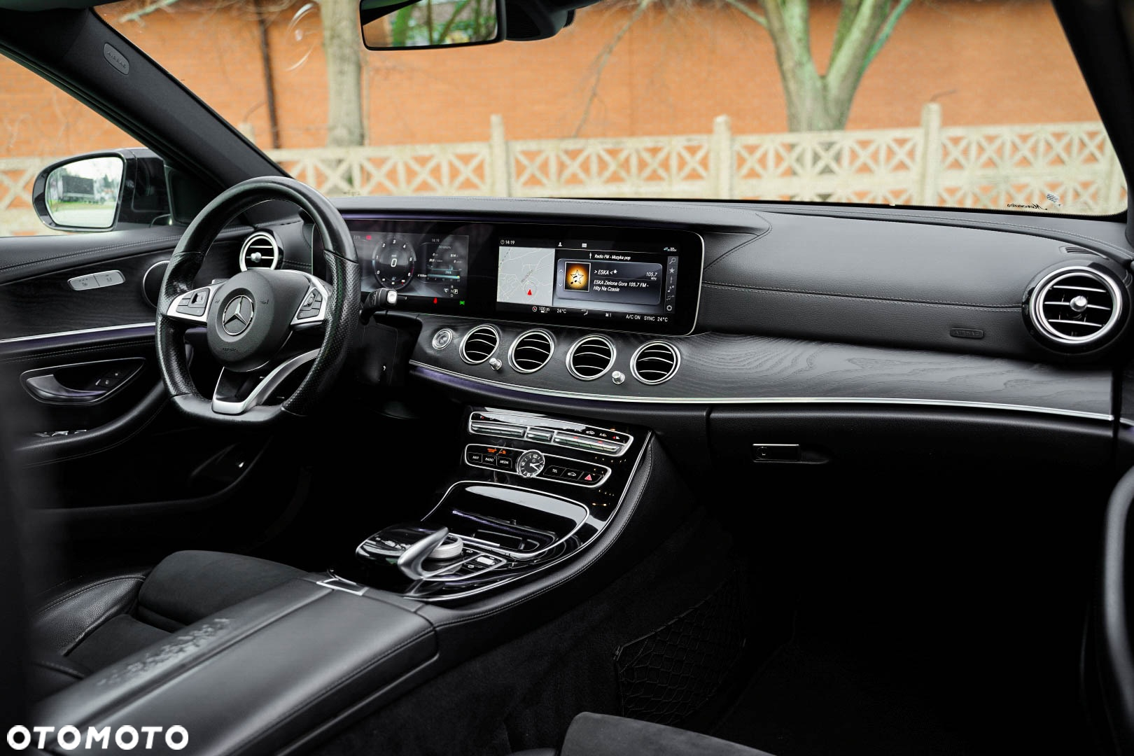 Mercedes-Benz Klasa E 220 d 9G-TRONIC - 19