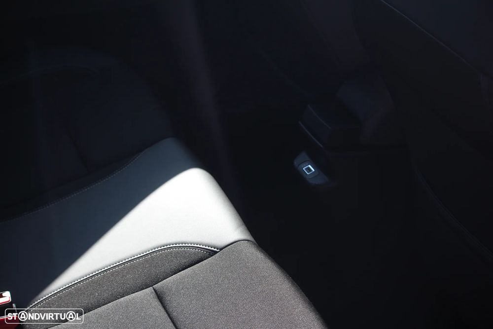 Jeep Avenger 1.2 GSE T3 Summit - 27