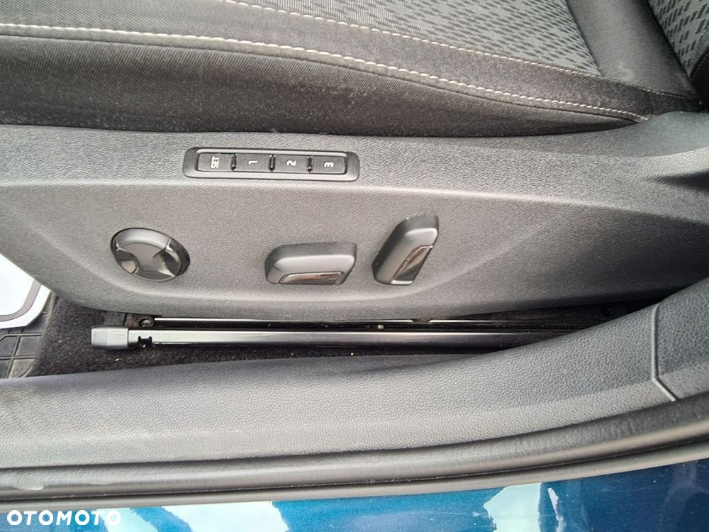 Skoda Octavia 2.0 TDI DSG Style - 31