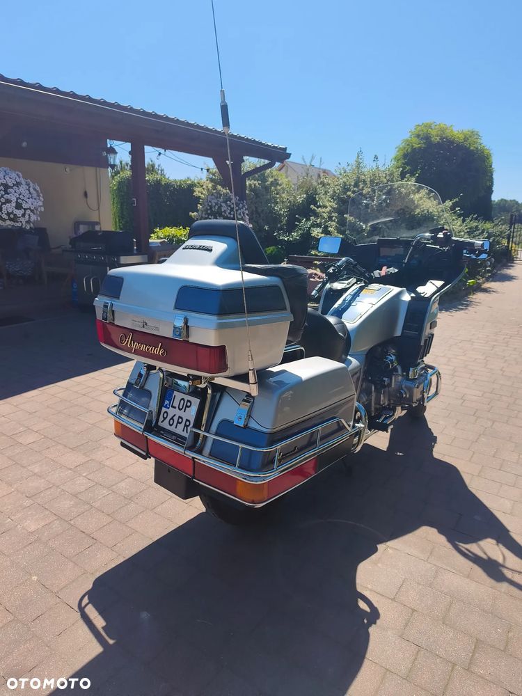 Honda GL - 9