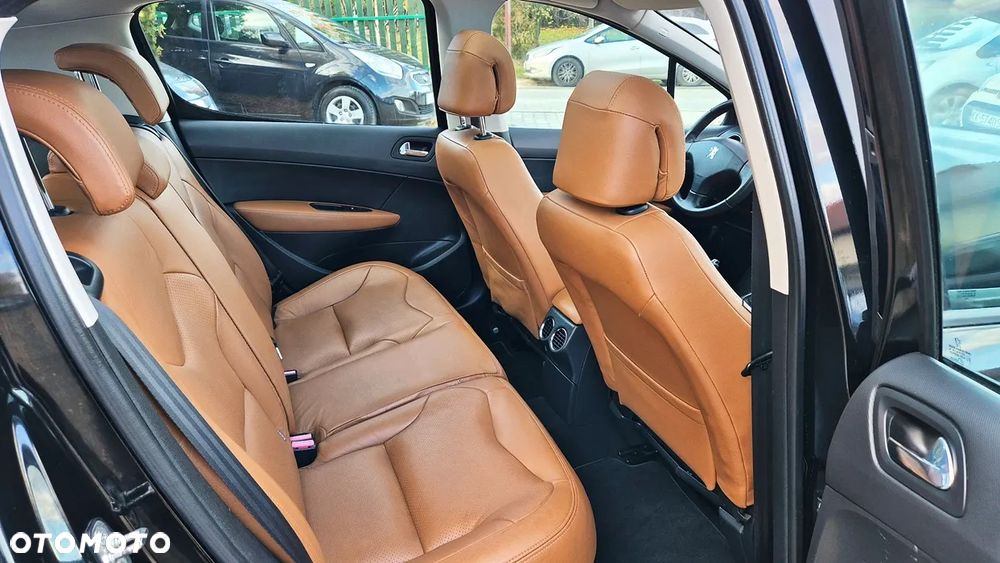 Peugeot 308 1.6 Premium Plus - 35