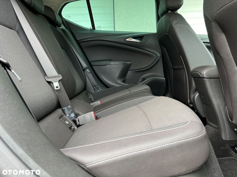 Opel Astra 1.4 Turbo Innovation - 29