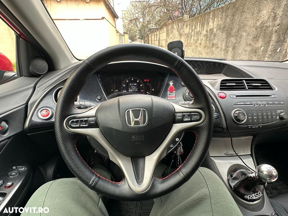 Honda Civic 1.8i-VTEC Type S - 11