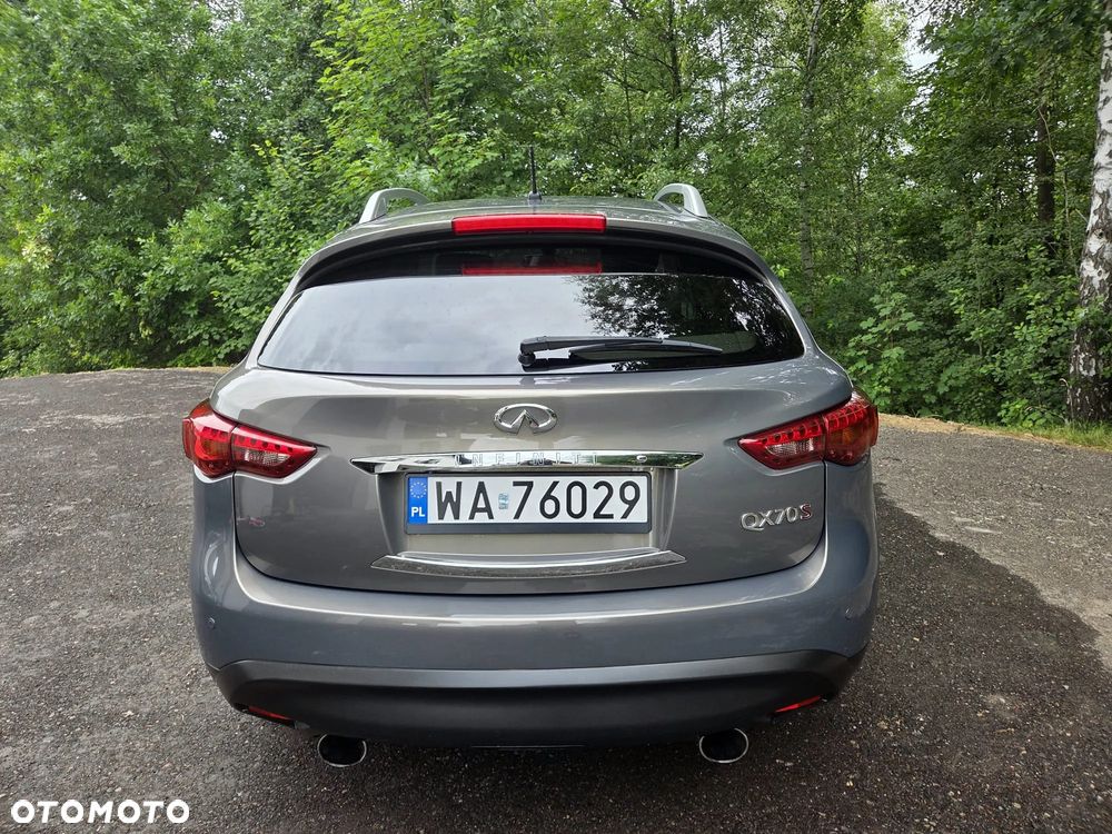 Infiniti QX70 3.0d S - 12