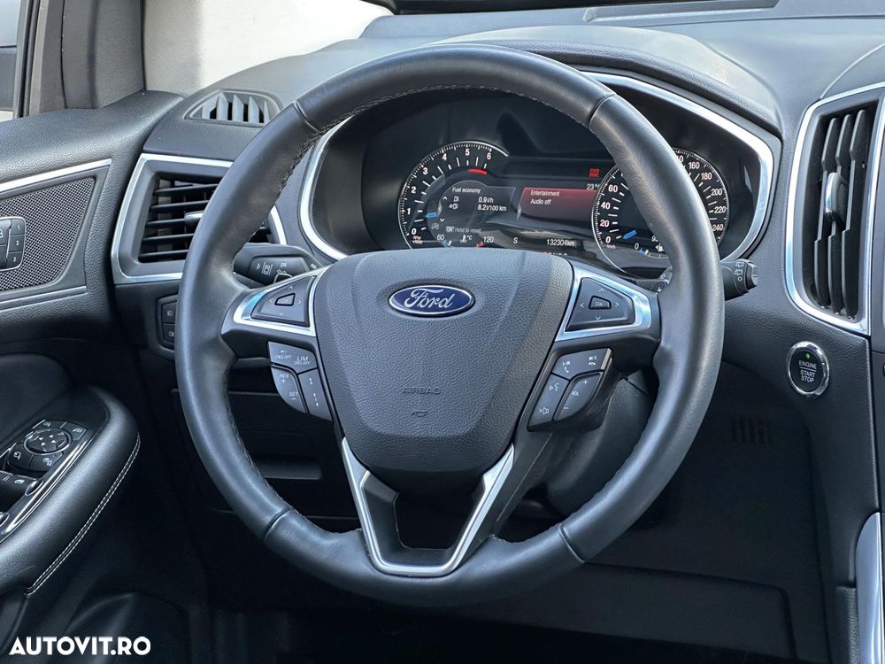 Ford Edge - 11