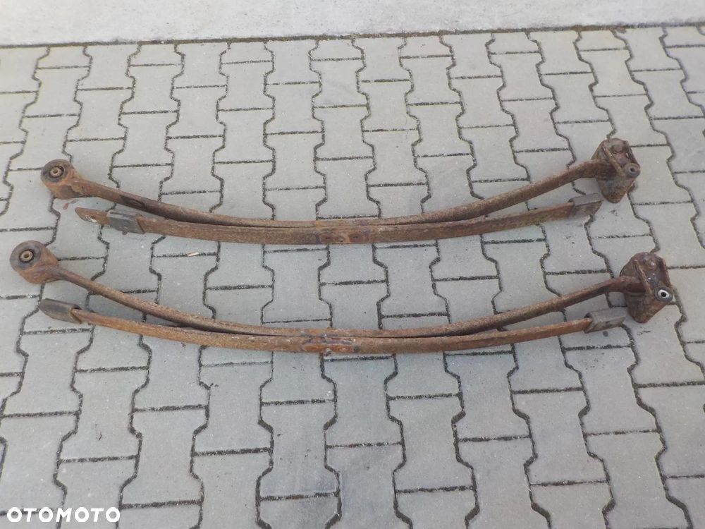 CRAFTER SPRINTER 906 RESOR PIÓRO TYŁ RESORY PODWÓJNY - 1