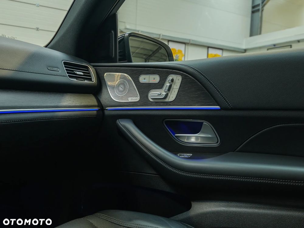 Mercedes-Benz GLE 400 d 4Matic 9G-TRONIC AMG Line - 33