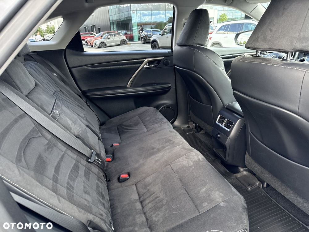 Lexus RX - 10
