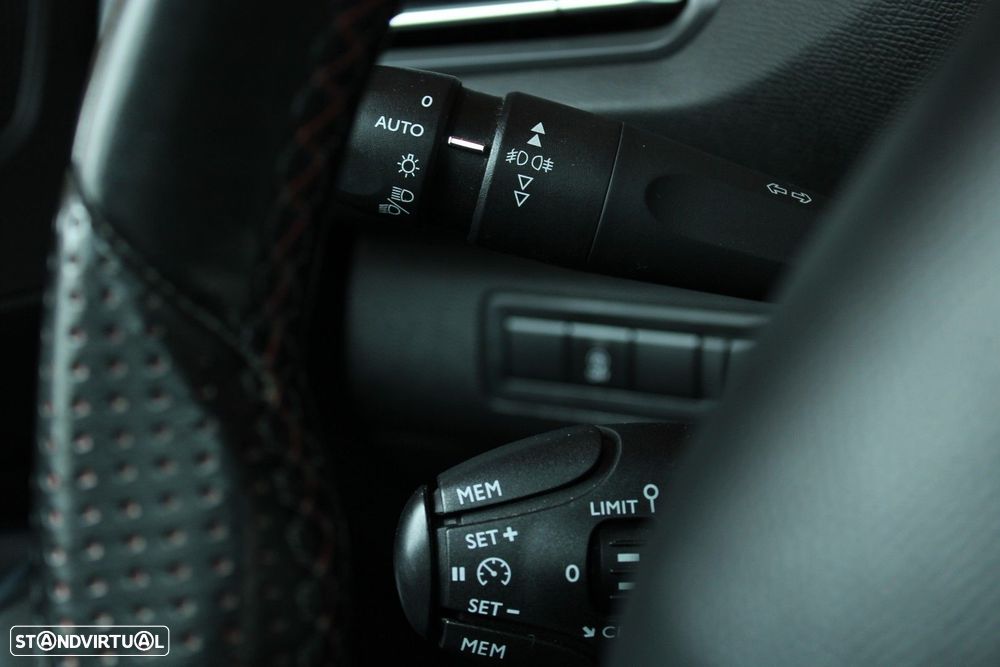 Peugeot 308 SW 1.6 BlueHDi GT Line - 22