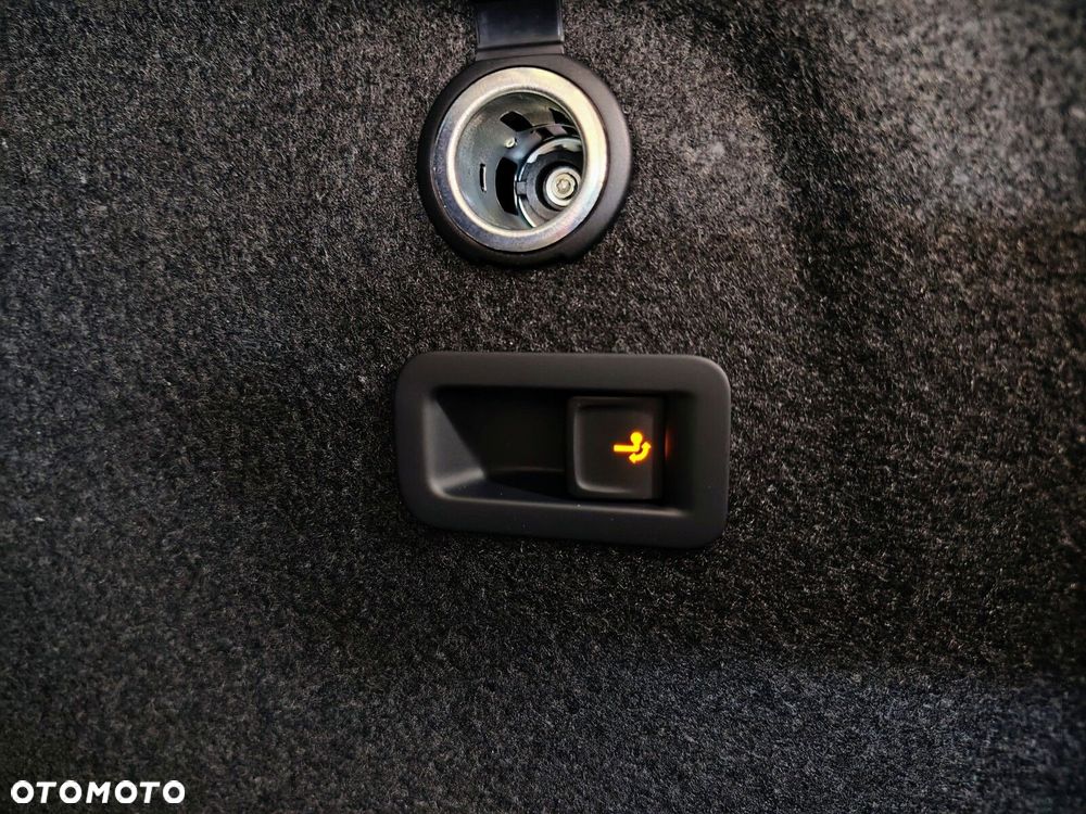 Volkswagen Golf - 11