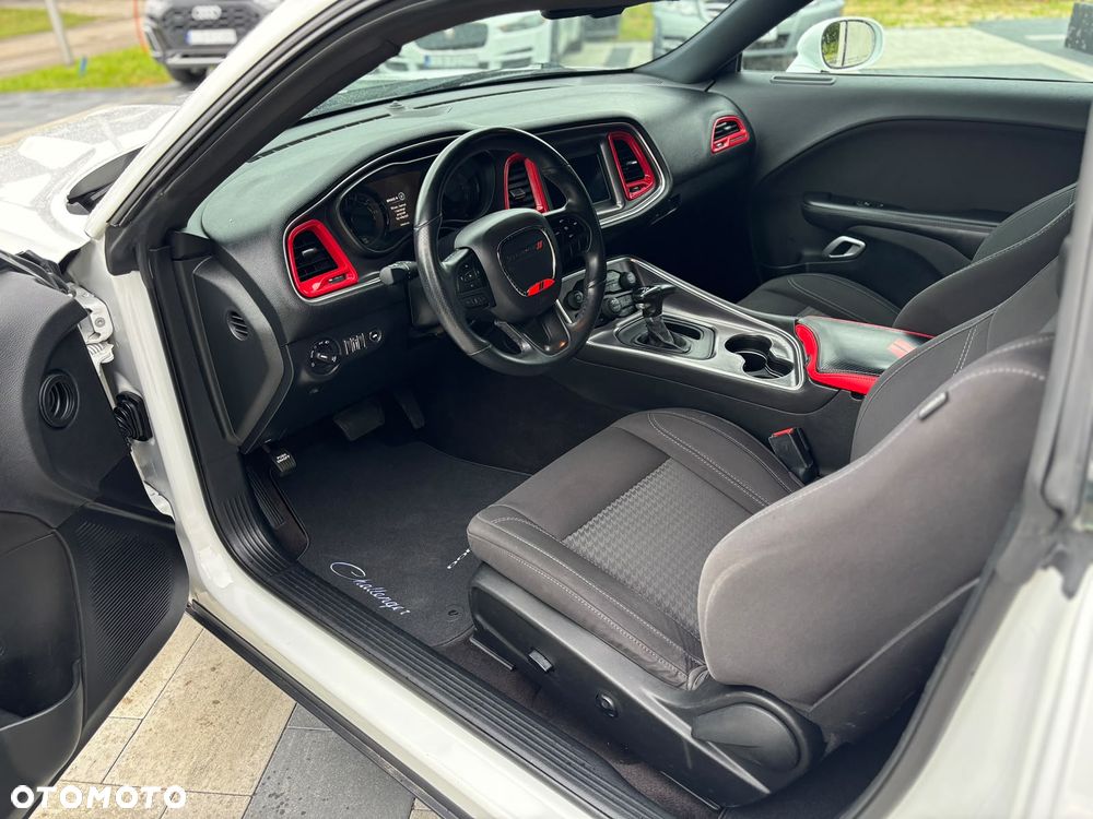 Dodge Challenger 3.6 SXT - 17