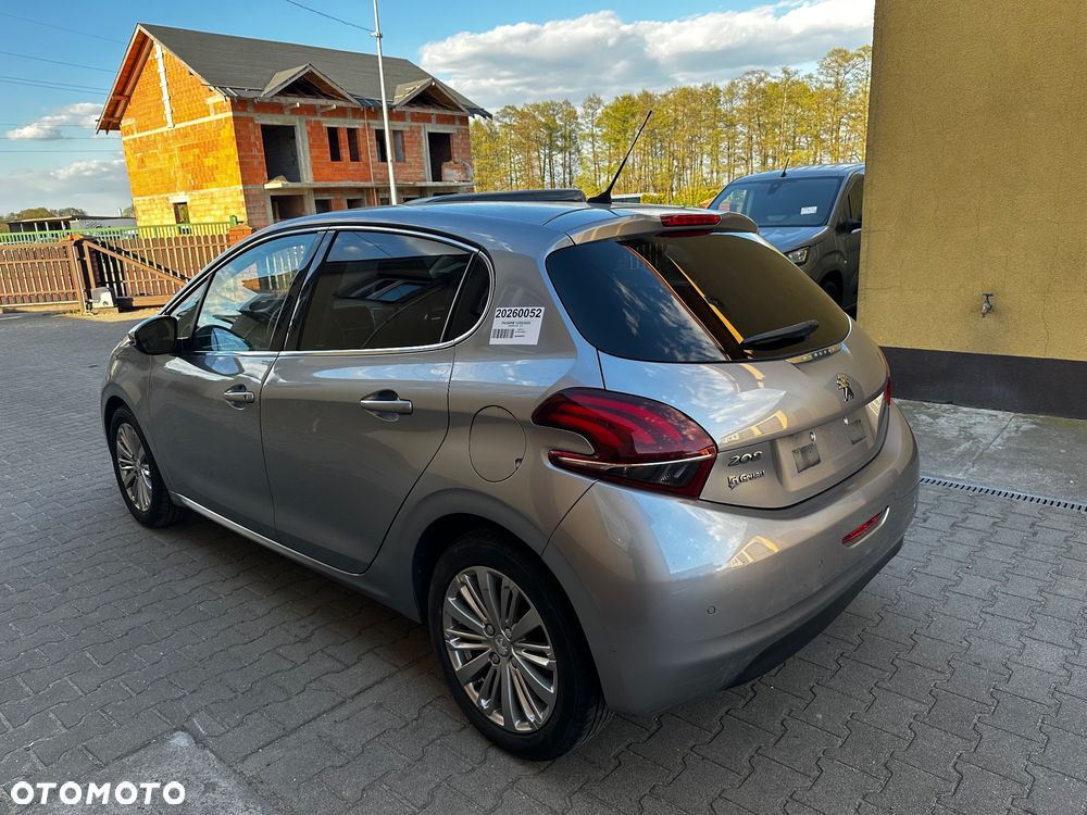 Peugeot 208 PureTech 100 EAT8 Allure Pack - 3