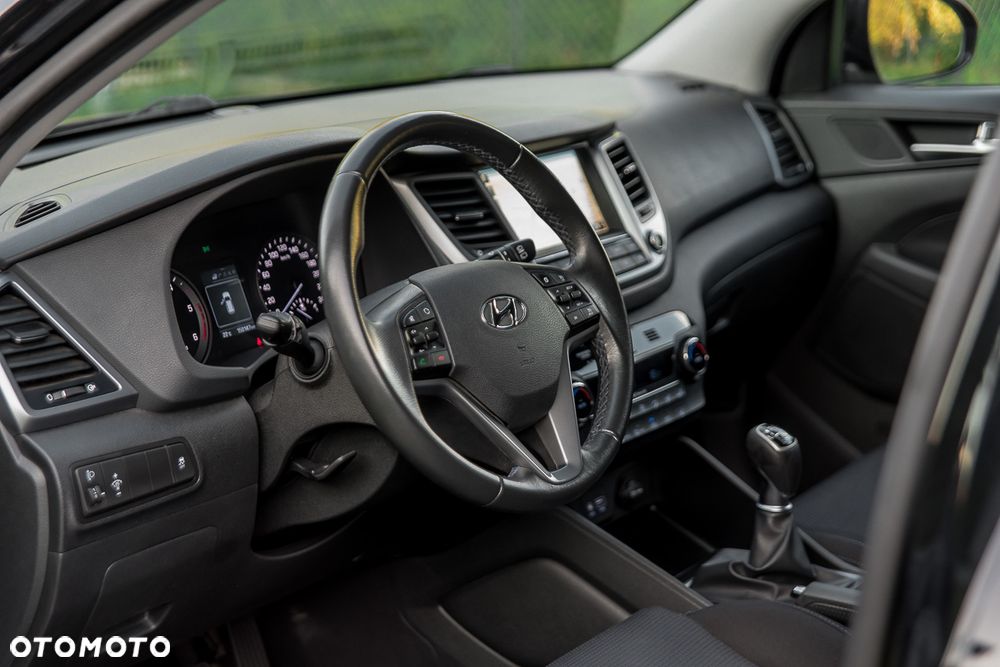 Hyundai Tucson 1.7 CRDI BlueDrive Comfort 2WD - 26