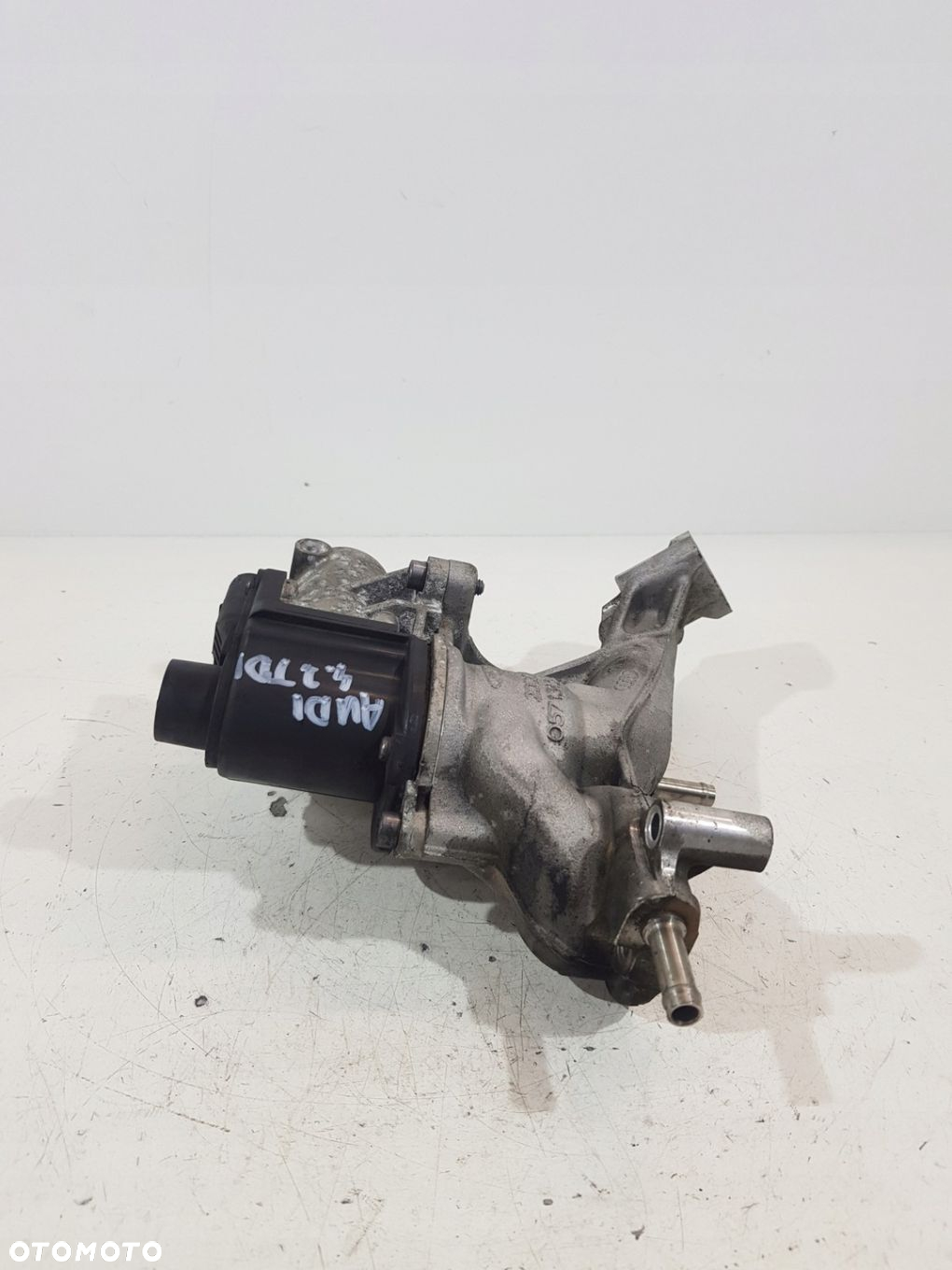 ZAWÓR EGR 057131501F LEWY VW AUDI A8 Q7 4.2TDI - 4